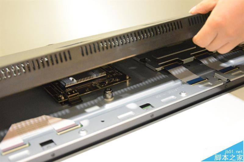 4999元业界良心!小米电视3真机拆解