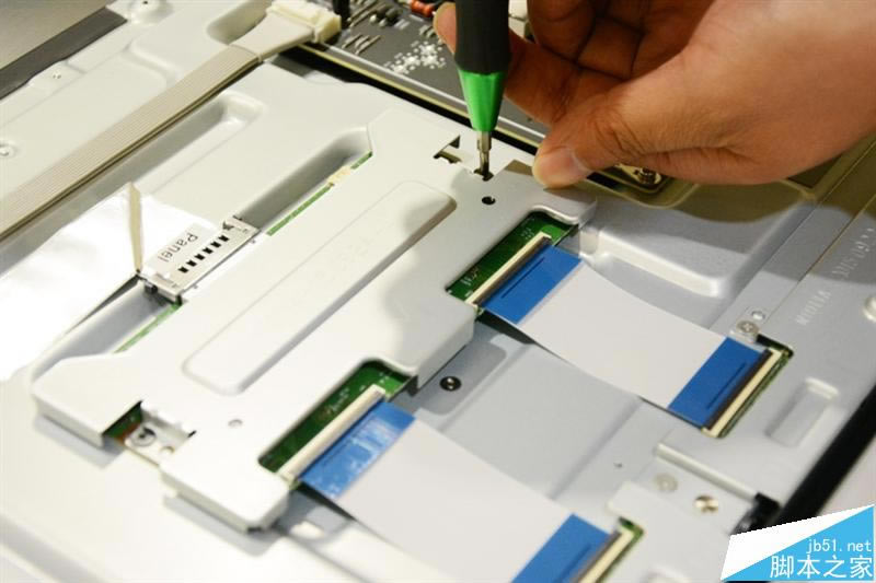 4999元业界良心!小米电视3真机拆解