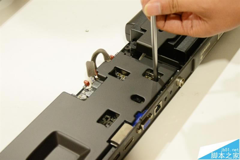 4999元业界良心!小米电视3真机拆解