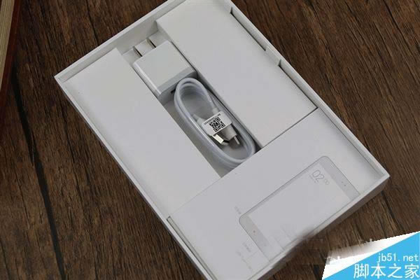 外形好看吗?1499元小米平板3香槟金开箱图赏_平板电脑_硬件教程_本站