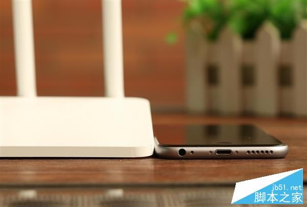 149元!小米路由器3开箱图赏:比iPhone 6还薄