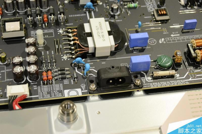 4999元业界良心!小米电视3真机拆解