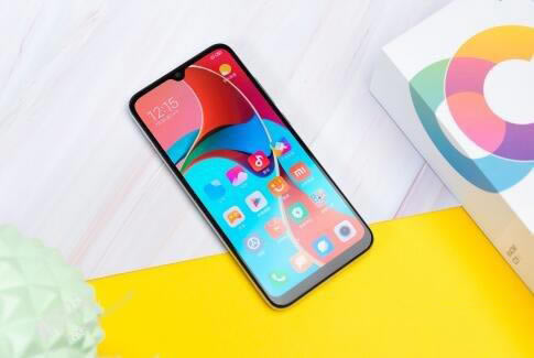 两款手机简评 小米CC9e和oppok3区别对比_手机评测_手机学院_本站