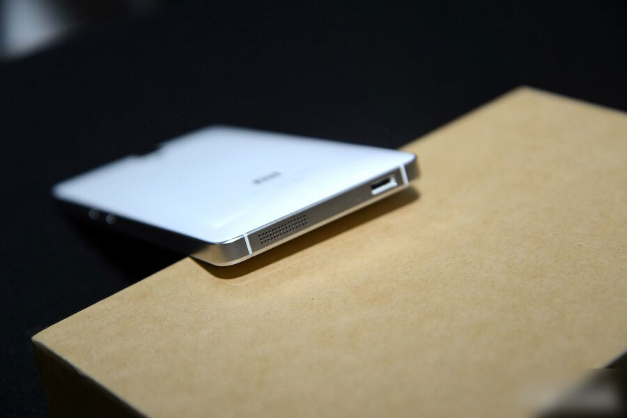 ������!��ɫ��С���ֻ�4�ƶ�4G�濪��ͼ��_��׿�ֻ�_�ֻ�ѧԺ_��վ