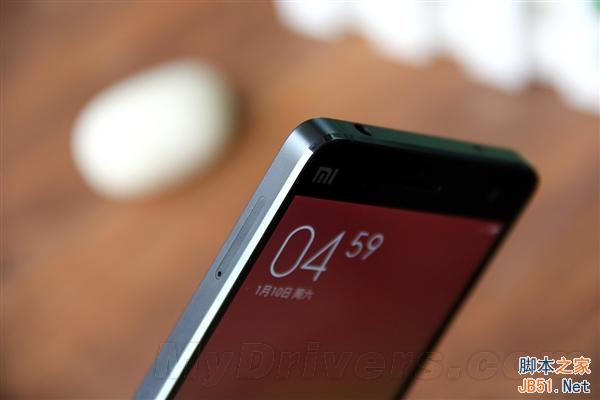 �ڵ�Ư������ɫ��С���ֻ�4ͼ�ͣ���Ȼ����