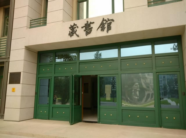 小米4与华为荣耀6谁更值得买?小米4与华为荣耀6详细对比评测_手机评测_手机学院_本站
