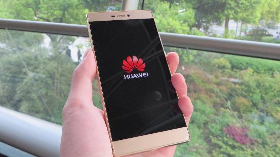 华为P8、荣耀7和小米4哪个更值得买?华为P8、荣耀7和小米4区别对比评测_手机资讯_手机学院_本站