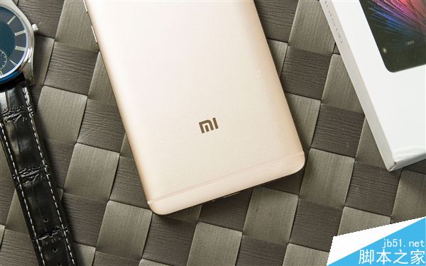 红米Note 4金色、银色图赏:漂亮金属机!