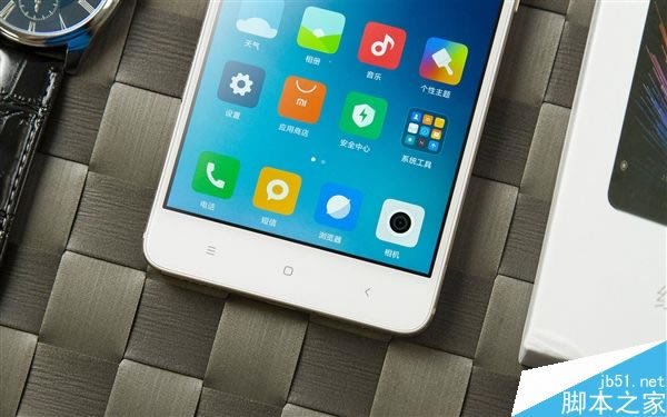 红米Note 4金色、银色图赏:漂亮金属机!