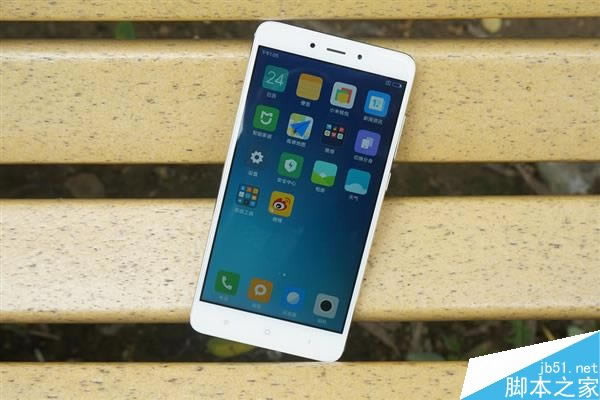 红米Note 4金色、银色图赏:漂亮金属机!