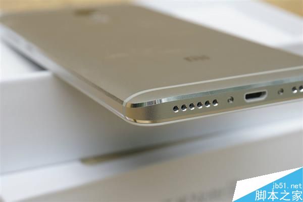 红米Note 4金色、银色图赏:漂亮金属机!