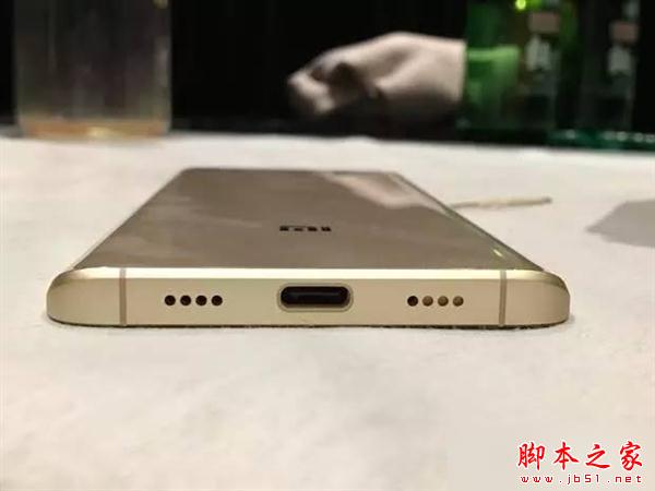 小米5金色和紫色哪个好看?小米5手机紫色版和金色版真机对比_安卓手机_手机学院_本站