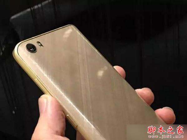 小米5金色和紫色哪个好看?小米5手机紫色版和金色版真机对比_安卓手机_手机学院_本站