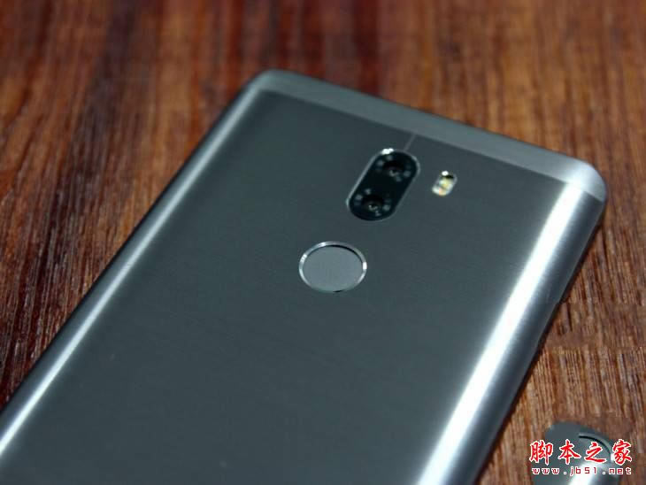 小米5/5s/5splus和小米5c哪个好?小米5/5s/5splus和小米5c详细区别对比评测