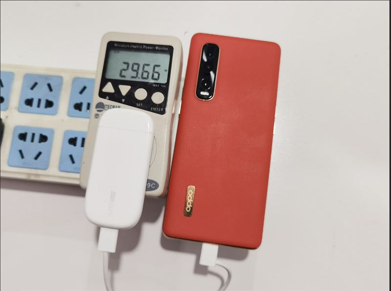 OPPO 50W超闪饼干充电器好用吗 OPPO 50W超闪饼干充电器使用体验_硬件综合_硬件教程_本站