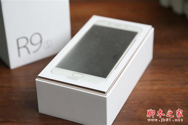 小米6和oppor9s哪个好?oppor9s和小米6全面区别对比评测