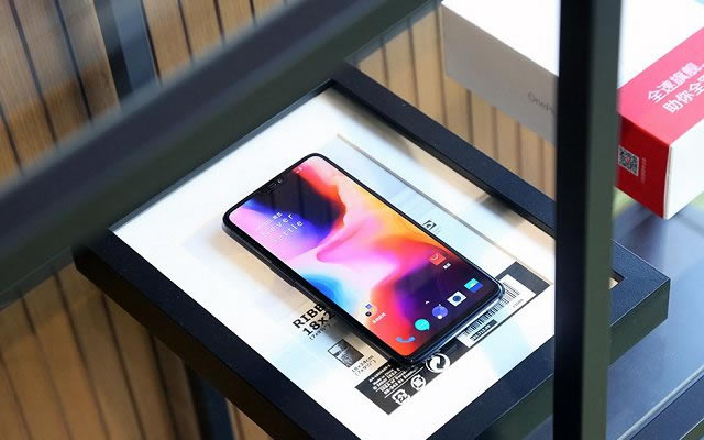 一加手机6和小米MIX2S买哪个好 小米MIX2S和一加6区别对比详细评测_手机评测_手机学院_本站