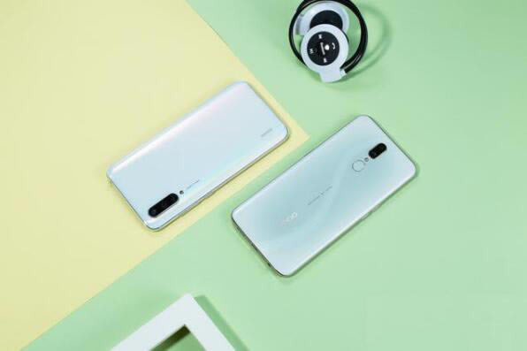 С��CC9��OPPO A9x�ĸ�ֵ���� С��CC9��OPPO A9x�Ա�ʵ������_�ֻ�����_�ֻ�ѧԺ_��վ