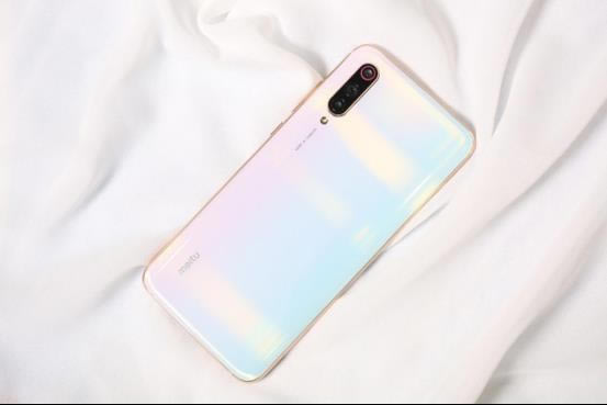 С��CC9 Pro��С��CC9��ʲô���� С��CC9 Pro�Ա�С��CC9_�ֻ�����_�ֻ�ѧԺ_��վ