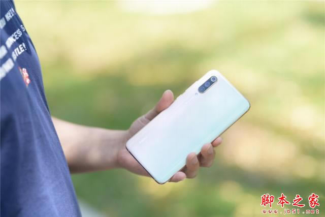 小米CC9美图定制版和小米cc9外观、拍照、配置、续航及上手体验全方位评测_手机评测_手机学院_本站