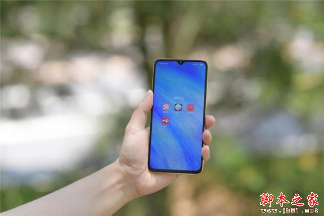 小米CC9美图定制版和小米cc9外观、拍照、配置、续航及上手体验全方位评测_手机评测_手机学院_本站