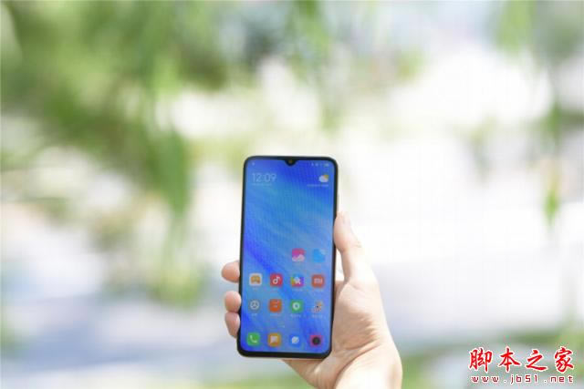 小米CC9美图定制版和小米cc9外观、拍照、配置、续航及上手体验全方位评测_手机评测_手机学院_本站