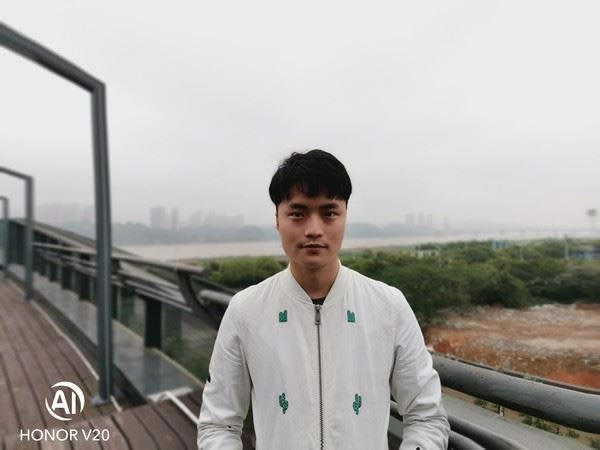 OPPO Reno、荣耀V20和小米9手机拍照效果对比评测_手机评测_手机学院_本站
