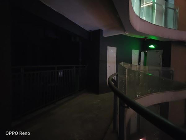 OPPO Reno、荣耀V20和小米9手机拍照效果对比评测_手机评测_手机学院_本站