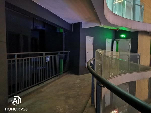 OPPO Reno、荣耀V20和小米9手机拍照效果对比评测_手机评测_手机学院_本站
