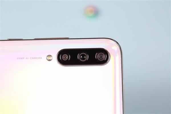 С��CC9e�ֻ����� ��ۡ����ա����ܡ�����������������ϸ����_�ֻ�����_�ֻ�ѧԺ_��վ