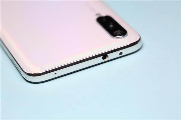 С��CC9e�ֻ����� ��ۡ����ա����ܡ�����������������ϸ����_�ֻ�����_�ֻ�ѧԺ_��վ