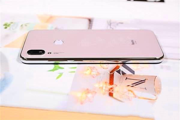 荣耀9X和红米Note7Pro哪款好 荣耀9X和红米Note7Pro对比评测_手机评测_手机学院_本站