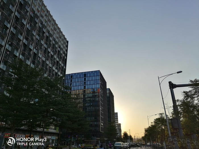 荣耀Play3和红米Note8哪款好 荣耀Play3和红米Note8区别对比_手机评测_手机学院_本站