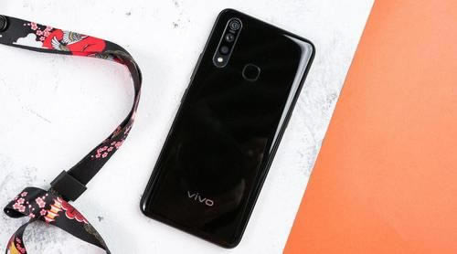 Redmi K20 Pro和中兴天机Axon 10Pro、vivoZ5x、OPPOK3、一加7Pro区别对比_手机评测_手机学院_本站